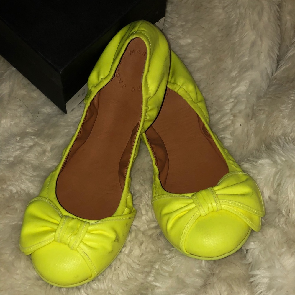 Adorable neon highlighter yellow Marc Jacobs flats
